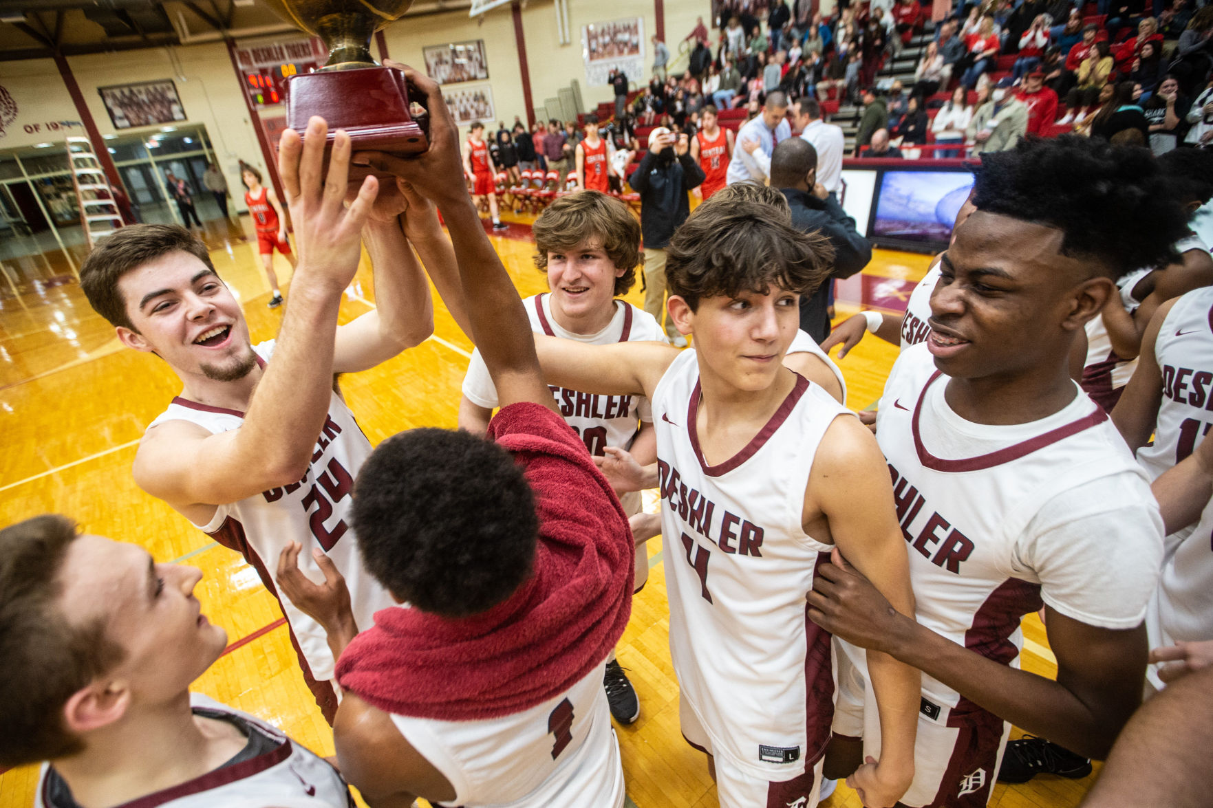 Deshler wins Class 4A, Area 16 Championship
